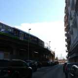 Ancora una volta delusi ritorniamo su via De Bernardis, strada che a un certo punto svolta a gomito, diventa via Valdocchio e, costeggiando i sovrappassi della ferrovia, va a incrociare via Brigata Bari